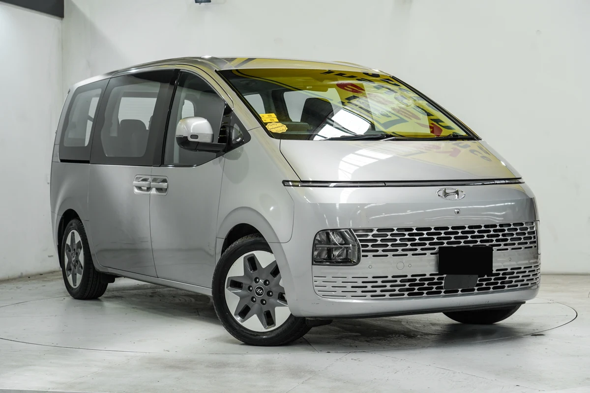 2023 Hyundai Staria