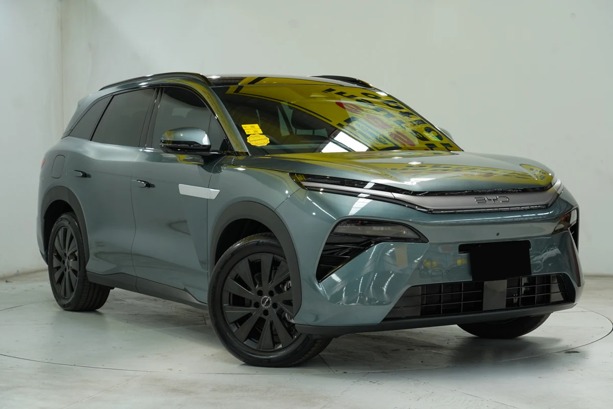 2026 BYD Sealion 8